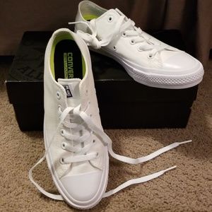 Converse Shoes - Converse All Star II w/Lunarlon size 9.5 Converse Shoes - Converse All Star II w/Lunarlon size 9.5